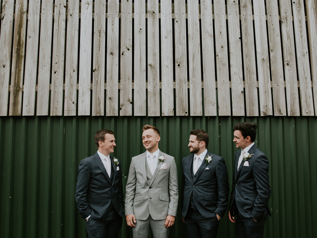 A Classic Late-Summer Wedding at Sandhole Oak Barn