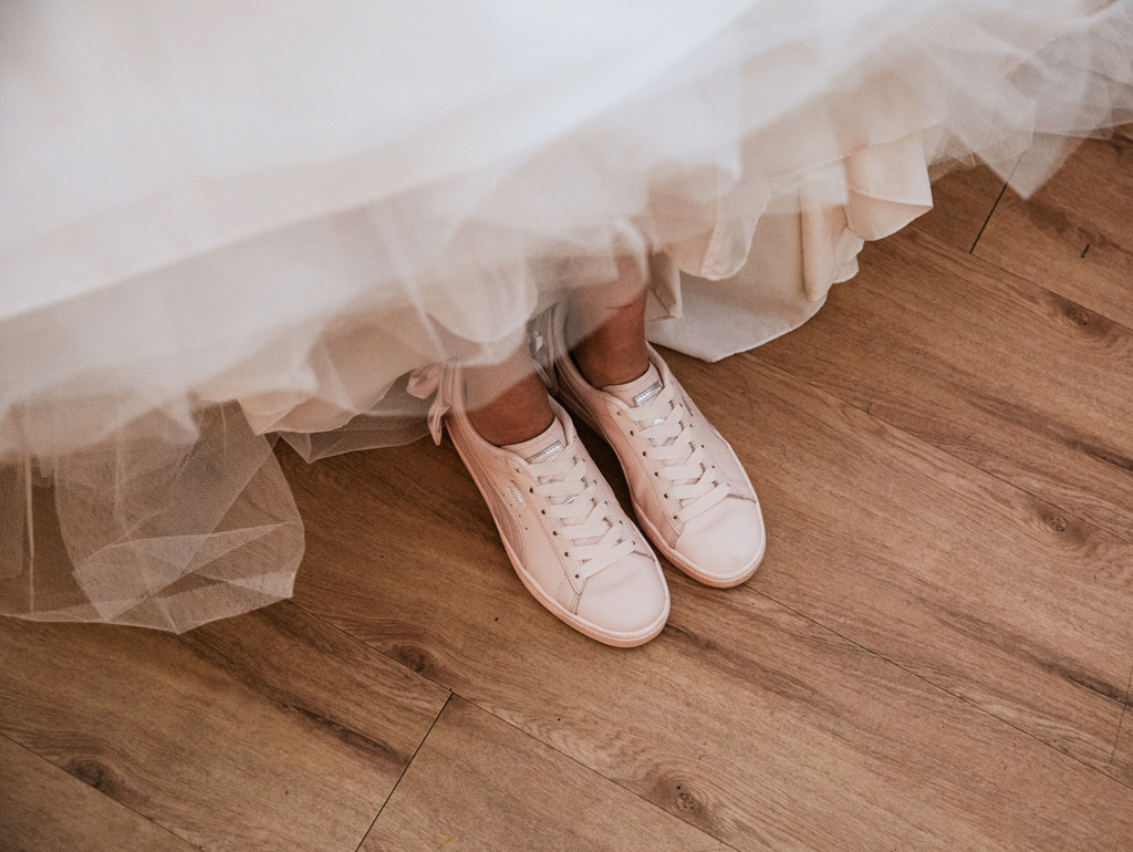 A Classic Late-Summer Wedding at Sandhole Oak Barn