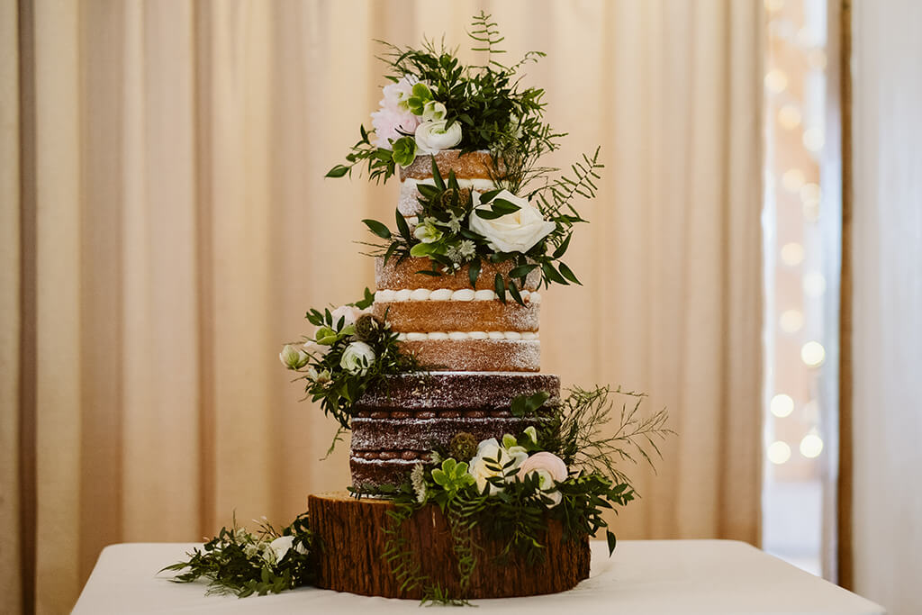 Your Spring Wedding at Sandhole Oak Barn
